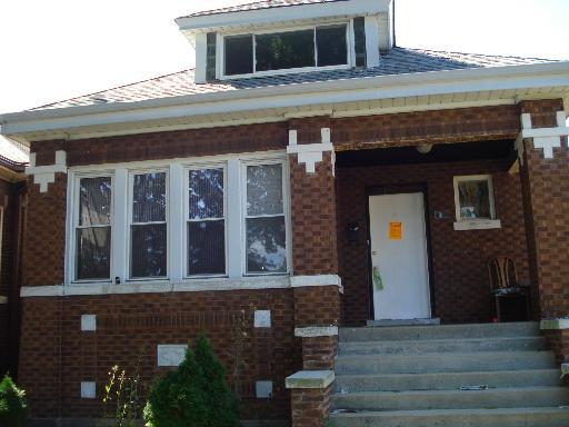 5936 S Sacramento Ave., Chicago, IL 60629