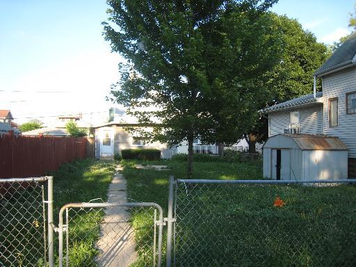 215 26th Ave., Bellwood, IL 60104