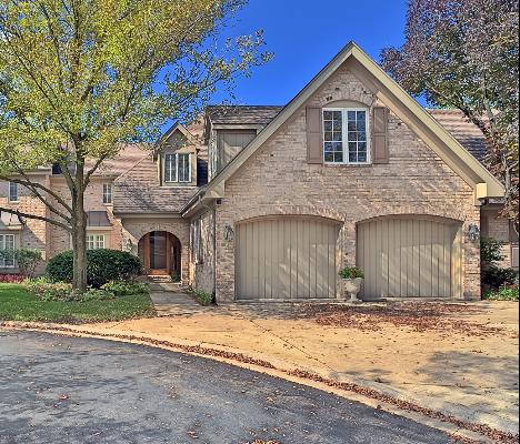 3 Tartan Ridge Rd., Burr Ridge, IL 60527