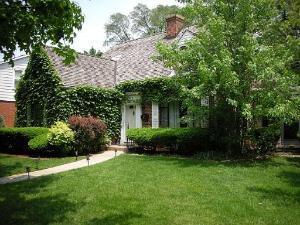 9723 N Tripp St., Skokie, IL 60076