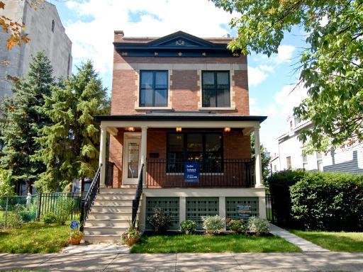 4524 N Claremont St., Chicago, IL 60625