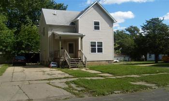 835 S Benton Ave., Freeport, IL 61032