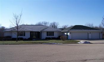 607 Diamond Ct., Morrison, IL 61270