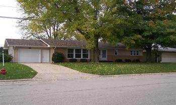 704 Glenwood Dr., Morrison, IL 61270