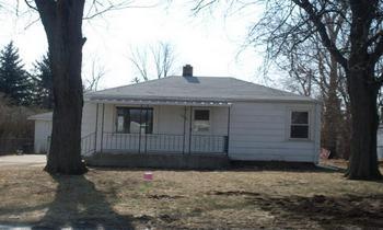 249 E Greenview Ave., Machesney Park, IL 61115