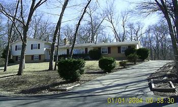 713 Highcrest, Dixon, IL 61021