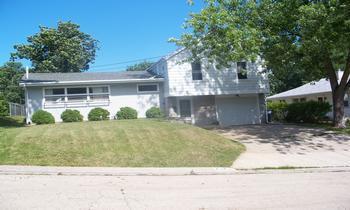 646 Second Ave., Dixon, IL 61021