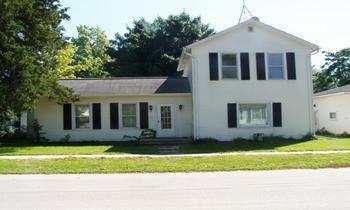 220 W 1st, Sandwich, IL 60548
