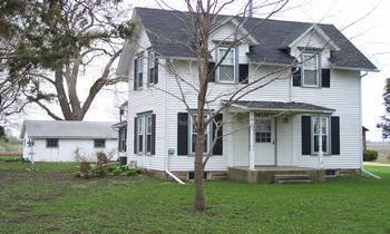 1061 Robbins Rd., Amboy, IL 61310