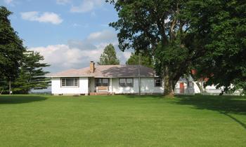 1658 Locust Rd., Steward, IL 60553