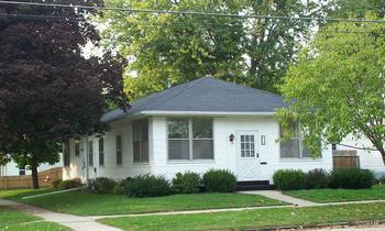411 S Genesee, Morrison, IL 61270