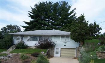 303 Oakland Ave., Morrison, IL 61270