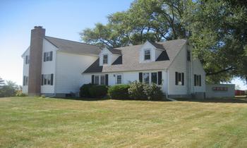 4956 S Queens Rd., Rochelle, IL 61068