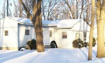 228 Park Pl., Amboy, IL 61310
