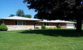 1012 Hilltop Dr., Morrison, IL 61270