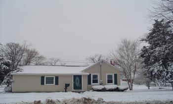 109 W Division St., Amboy, IL 61310