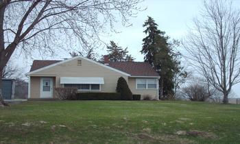 21242 Lyndon Rd., Morrison, IL 61270