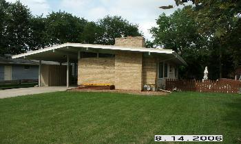 809 Charles St., Dekalb, IL 60115