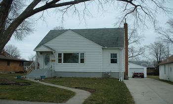 313 N Mason Ave., Amboy, IL 61021