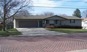 507 W Wall St., Morrison, IL 61270