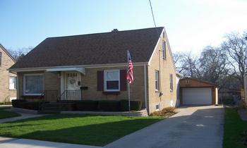 928 N Dement, Dixon, IL 61021