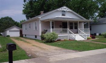 1515 W Ninth St., Dixon, IL 61021