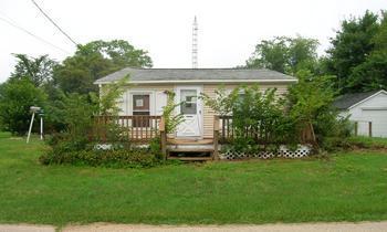 309 S. Madison Ave., Amboy, IL 61310