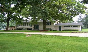 504 Fairway Dr., Morrison, IL 61270