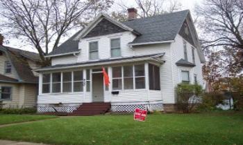 900 Somonauk St., Sycamore, IL 60178