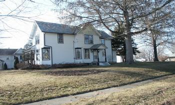 302 W Fulton, Polo, IL 61064