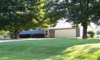 16044 Ridgewood Dr., Morrison, IL 61270