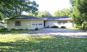 108 Randall Dr., Morrison, IL 61270