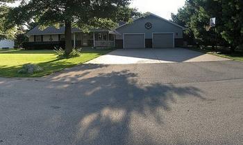 1706 Hickory Hills, Rock Falls, IL 61071