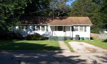 935 Dixon, Dixon, IL 61021