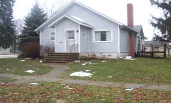 236 W Division, Amboy, IL 61310