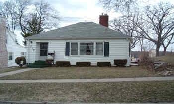 715 E Third St., Dixon, IL 61021