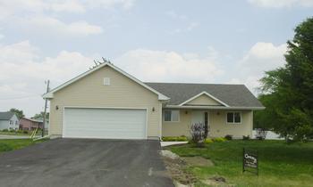 333 River Rd., Rochelle, IL 61068