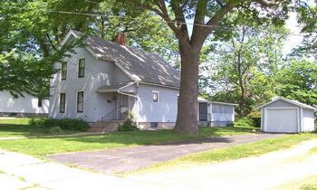 742 N Ottawa, Dixon, IL 61021