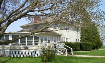 2111 Hoover, Deer Grove, IL 61243