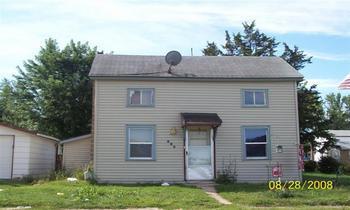 205 E Fir St., Leaf River, IL 61047