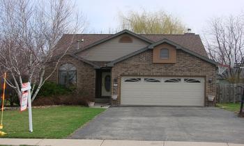 400 Fieldstone, Dixon, IL 61021