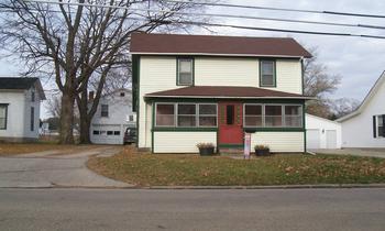 518 E Wall St., Morrison, IL 61270