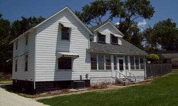 632 E Lincolnway, Morrison, IL 61270