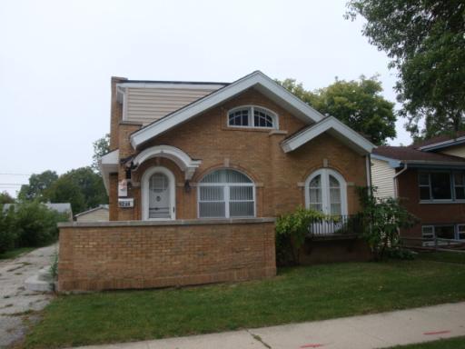 9234 S 54th Ave., Oak Lawn, IL 60453