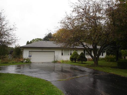 75 E Rickard Dr., Oswego, IL 60543