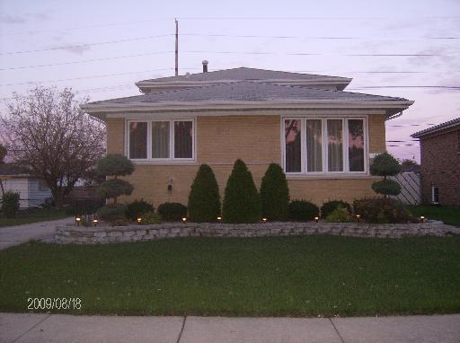 10713 Lacrosse Ave., Oak Lawn, IL 60453