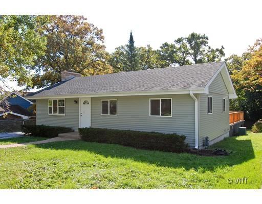 17821 Greentree Rd., Grayslake, IL 60030