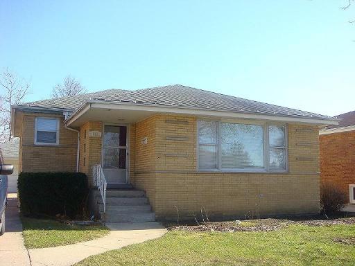 10621 Preston St., Westchester, IL 60154