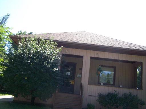 629 Chester Ave., Elgin, IL 60123
