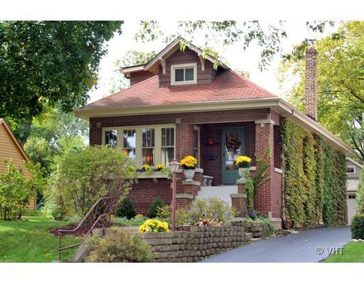 266 Holmes Ave., Clarendon Hills, IL 60514